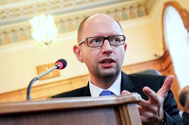 Яценюк задекларировал 2,2 млн дохода и право на торговую марку «АРСЕНІЙ»