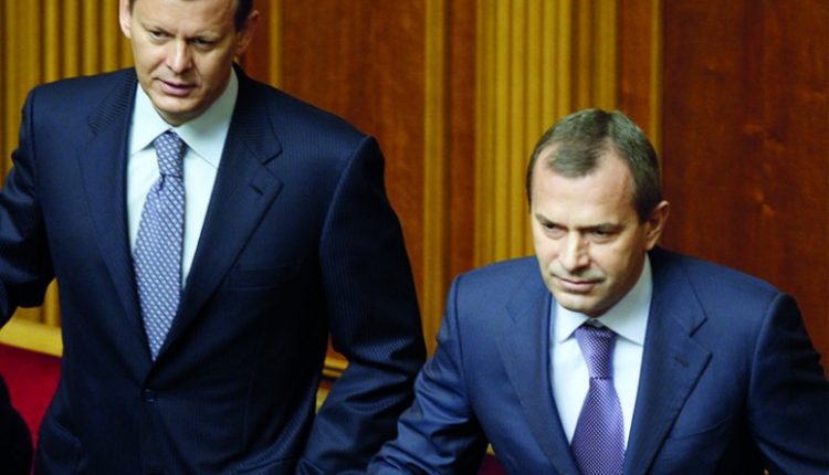 Суд отменил арест 121,8 млн на счетах компаний братьев Клюевых