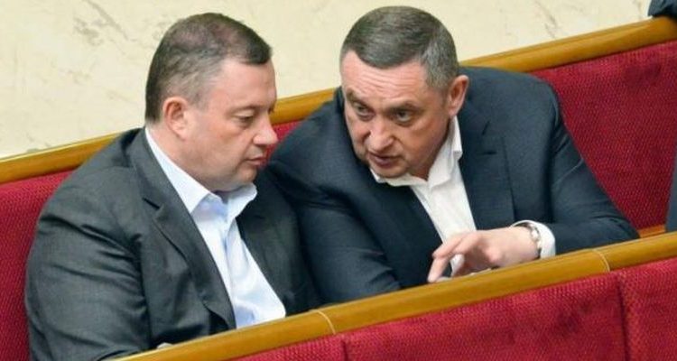 Во Львове обыскивают компанию братьев Дубневичей