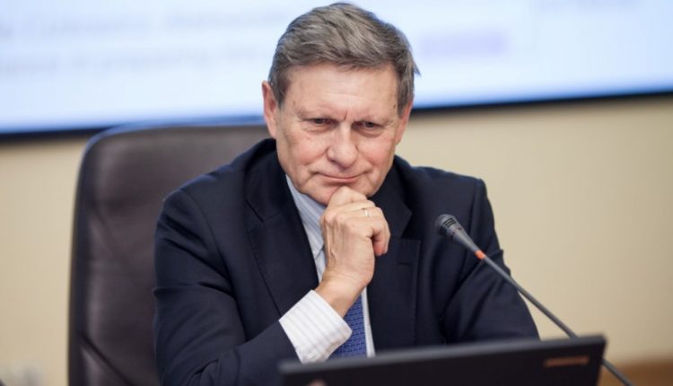 Бальцерович разочарован мораторием на «дерибан» украинской земли
