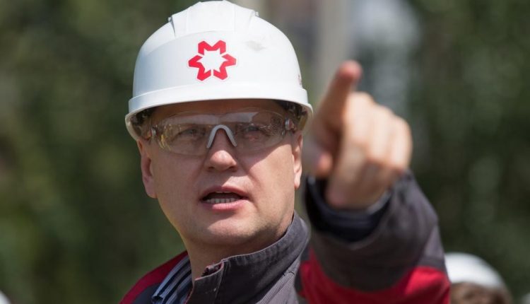 «Азовсталью» Ахметова еще год «порулит» Цкитишвили