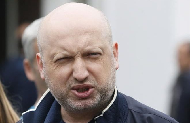 Турчинов отрекается от валютного бизнеса и скандальных «обменников»