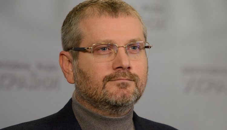 Вилкул перешел на хлеб и кефир, завязав с «поддержкой» олигархов