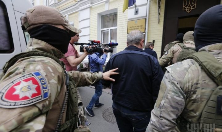 Задержанные экс-налоговики «принесли» 350 млн залога