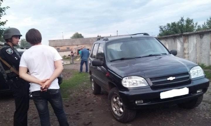 В центре Конотопа пьяный депутат открыл стрельбу по прохожим
