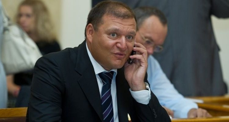 Названа фамилия очередного кандидата на лишение неприкосновенности