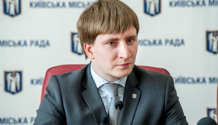 Кличко отстранил своего зама из-за скандала с фальшивым дипломом