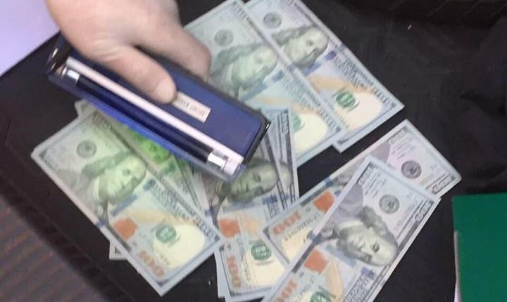 На взятке в $ 1,5 тысячи задержали сотрудника «Укртрансбезопасности»