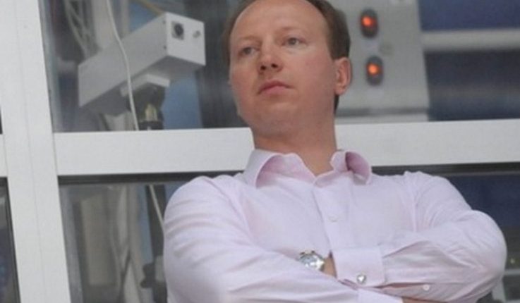 Пробоин в судне Дядечко становится все больше