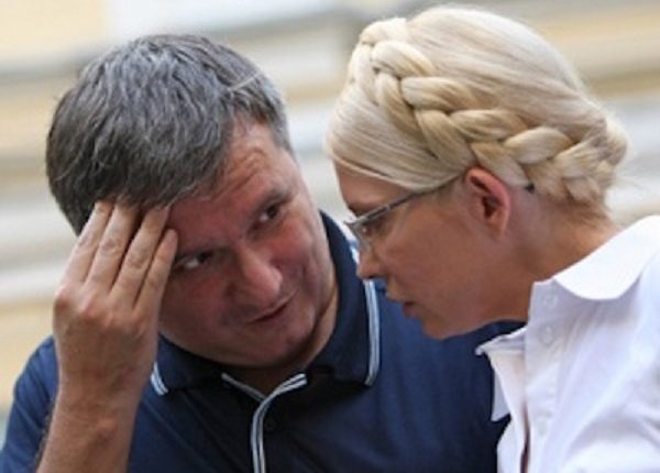 Михаил Подоляк: «Невозможность Авакова и Тимошенко»