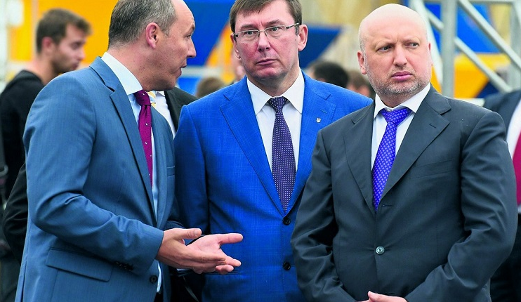 Неделя в разрезе: «Ракетный» скандал и маневры Луценко