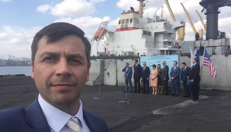 Михаил Подоляк: «Президенту нужно вести диалог не с обывателем, а с креативным классом»