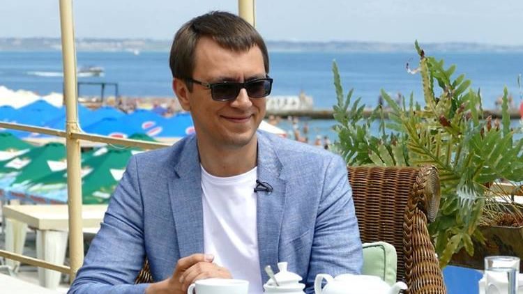 Младший сын министра Омеляна часто бывает на показах мод