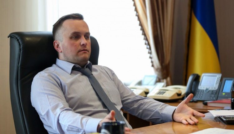 Зарплата завидного жениха Холодницкого выросла до 151 тысячи