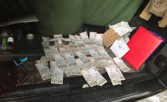 «Борцов» с киберпреступностью задержали за вымогательство 50 тысяч