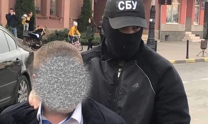 Заместителя начальника Тячевского отдела полиции задержали за взятку