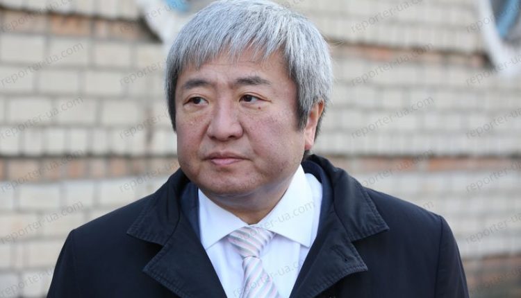 Экс-мэра Запорожья суд отпустил под «честное слово»