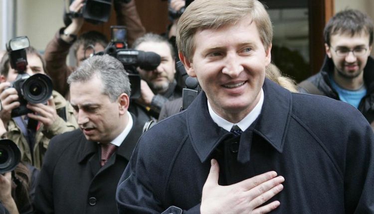 Ахметову подбросили вагоны