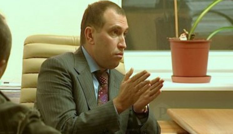 Рассмотрение меры пресечения Альперину суд перенес на завтра