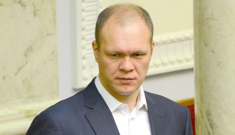 САП дорабатывает представление о снятии неприкосновенности с Дзензерского