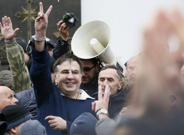 Саакашвили отправит «революцию» на каникулы