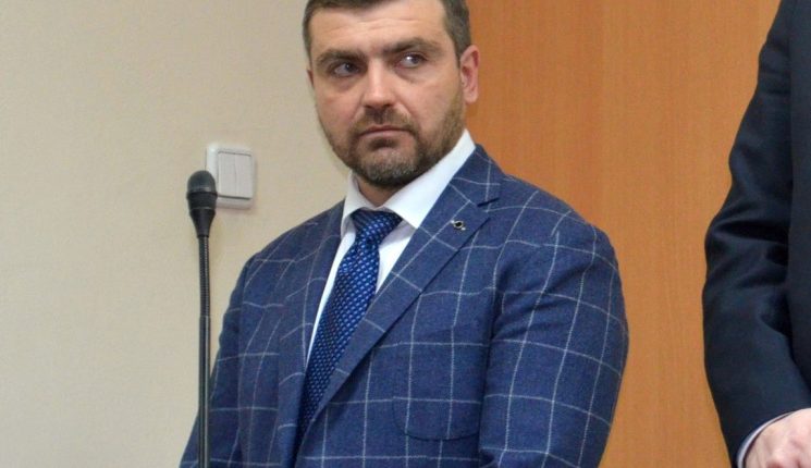 Директор аэропорта предлагал взятку в 2,5 млн за продление контракта