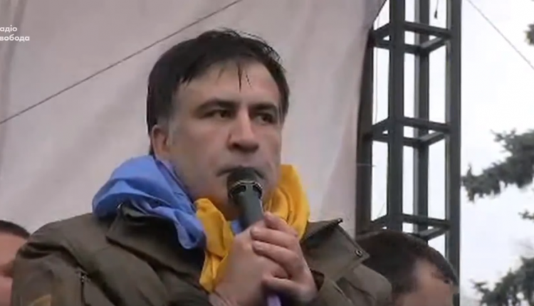 Саакашвили заявил, что «Порошенко был чистильщиком туфель Януковича»