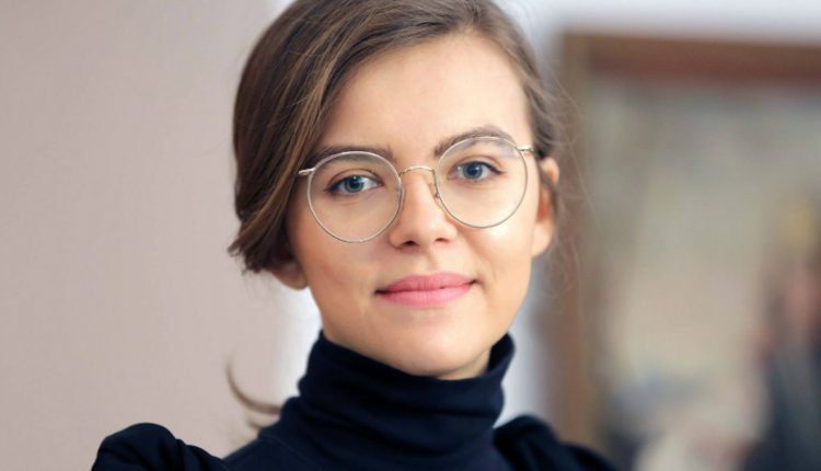 Уволившаяся Деева осталась советником Авакова на общественных началах