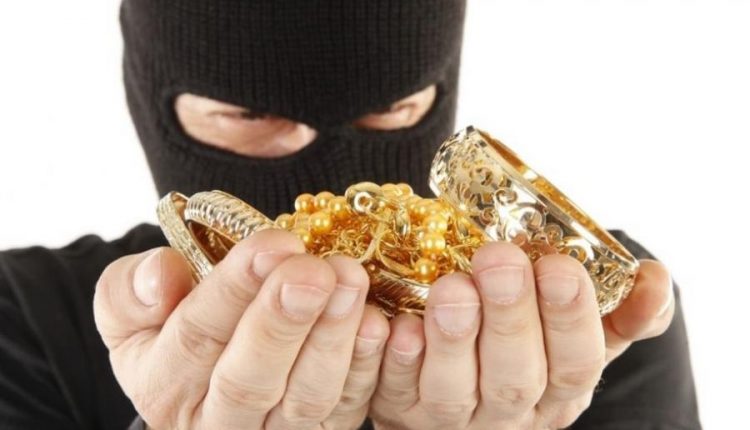 В Париже грабители потеряли драгоценности на 4 млн евро
