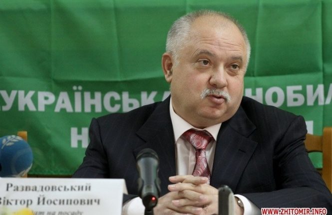 Нардеп  Развадовский  потратил  на  авто  9,3 млн