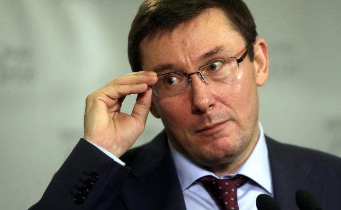 Луценко считает, что компьютер не выдержит его интеллекта