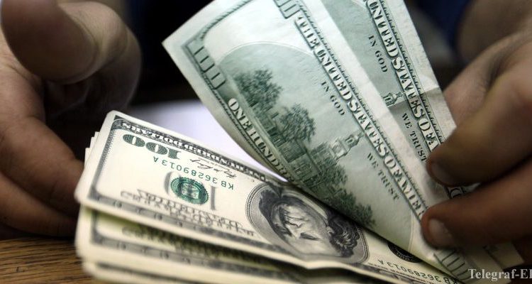Доцента университета задержали при получении взятки в $370