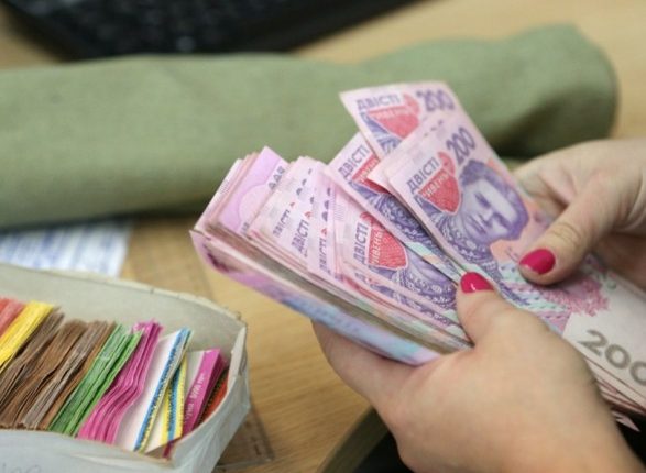 Зарплаты в Киеве за год выросли на 29 %