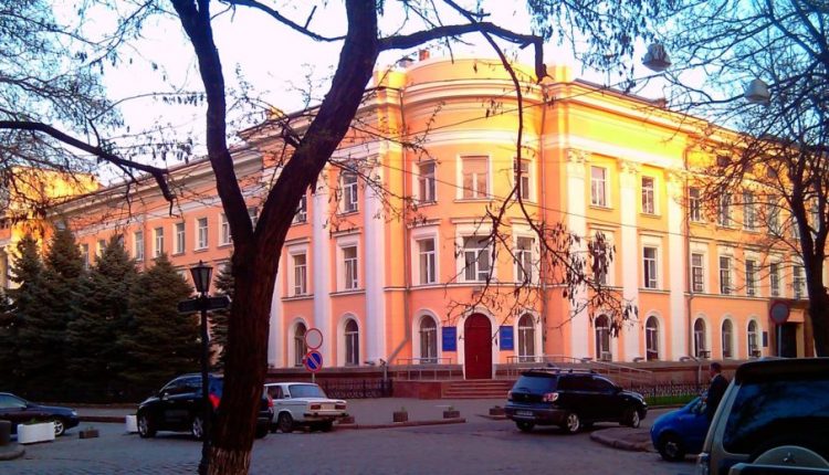 В центре Одессы «заминировали» банк