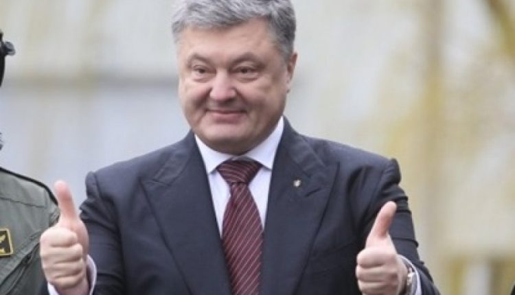 Порошенко получил более миллиона гривен дохода от вкладов в своем банке