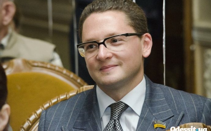 В «Борисполе» задержали заместителя мэра Одессы, прилетевшего из Израиля