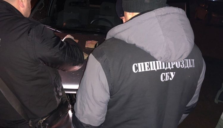 Сельский голова попался на взятке в 20 тысяч