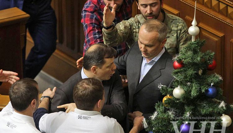 НАПК начало полную проверку деклараций шести нардепов