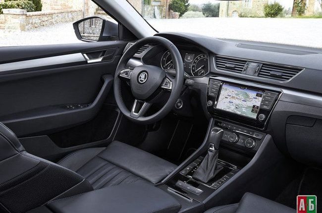 Райсовет купил авто Skoda Superb за миллион гривен