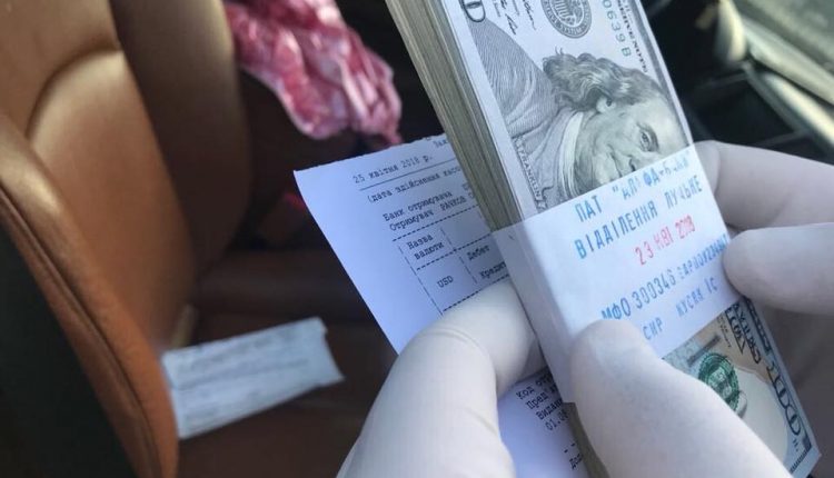 Председателя суда задержали за вымогательство $10 тысяч