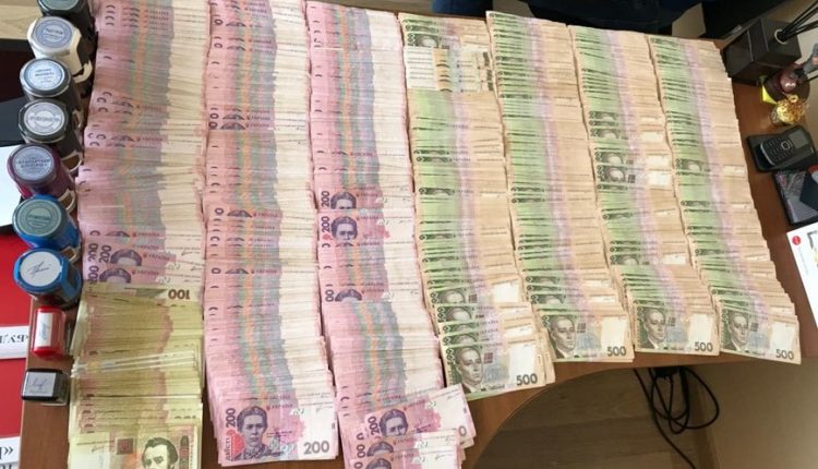 Налоговики ликвидировали конвертационный центр с оборотом 850 млн