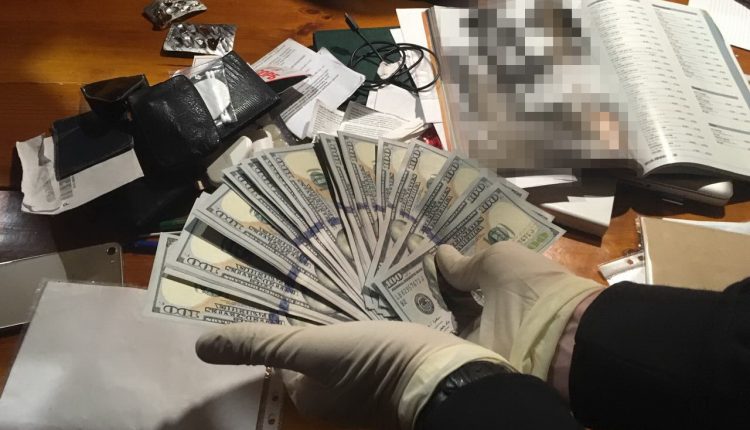 Чиновника Укртрансбезопасности задержали в Киеве за вымогательство $38 тысяч
