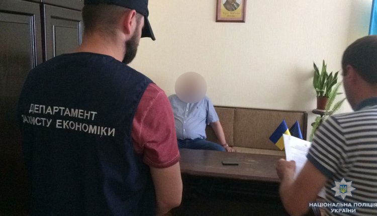 В Броварах задержали чиновника, вымогавшего 17 тысяч за аренду