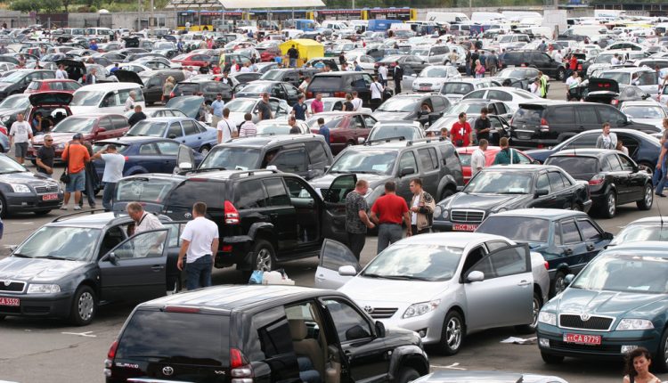 В апреле украинцы купили 47 тысяч автомобилей и мотоциклов