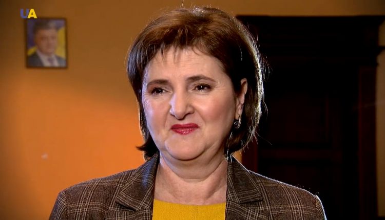 Галина Карп получила в министерстве 26 тысяч гривен зарплаты