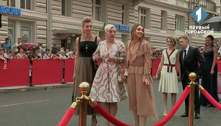 На кинофестивале в Одессе засветилась заметно похорошевшая Гонтарева