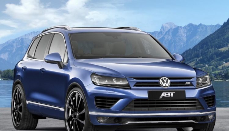 Начальник облавтодора забыл задекларировать Porsche Cayenne и Volkswagen Touareg