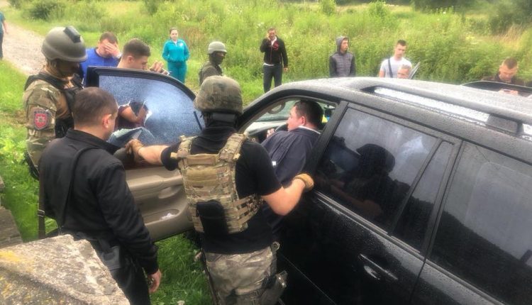 Луценко сообщил о спецоперации по задержанию скандального мэра
