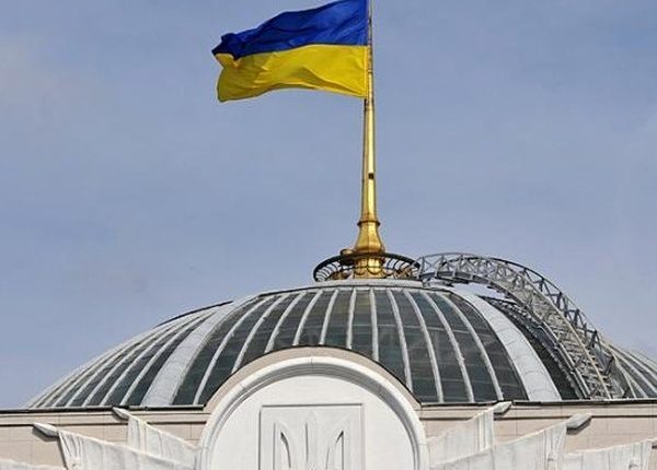 В Раде обнаружили оригинальную тару для раздельного сбора мусора