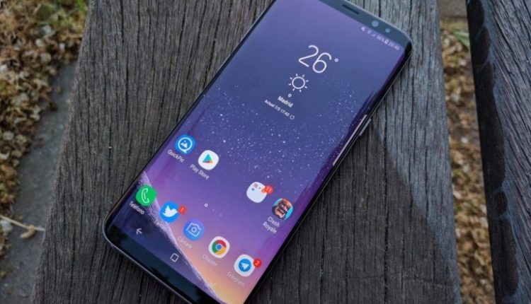 Назвали смартфоны с лучшей защитой от воды и пыли